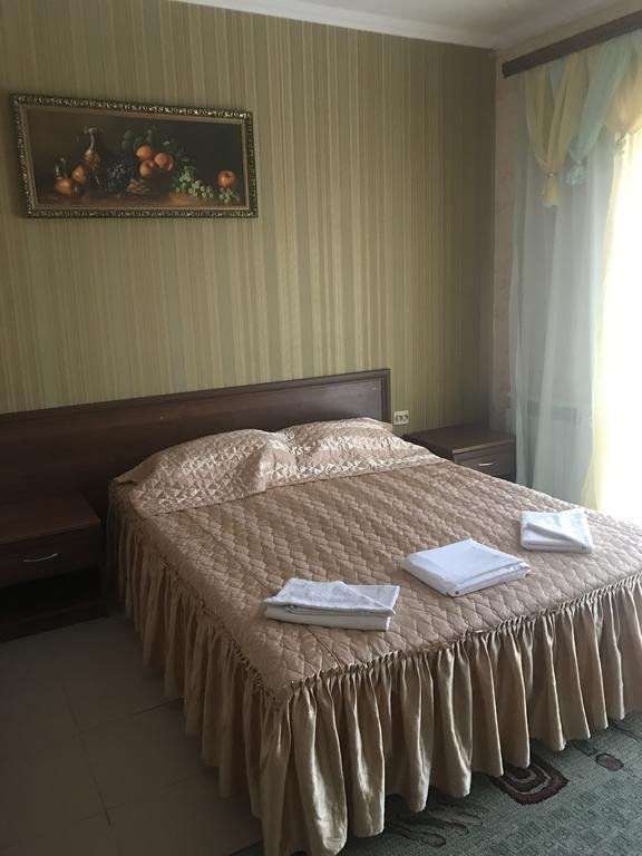 Гостиница Парус Голубицкая